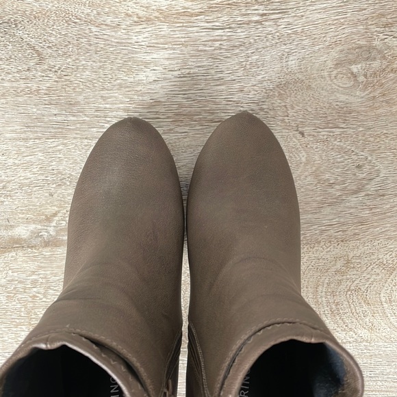 STYLISH BOOTS - very good condition - Picture 3 of 4